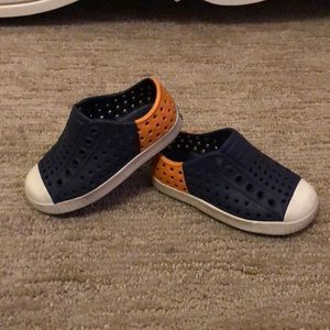 Toddler 6 Native shoes